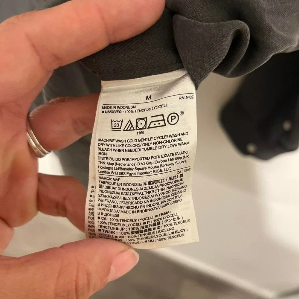 Gap light weight charcoal gray long-sleeve top